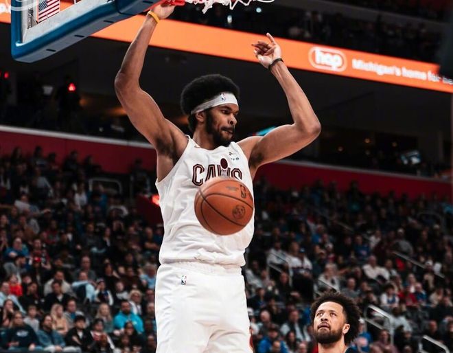 哈登交易成关键转折点 快船骑士双赢格局重塑