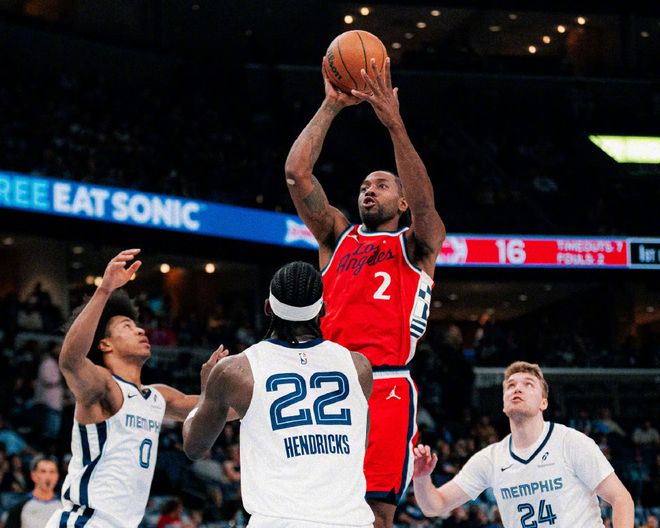 哈登交易成关键转折点 快船骑士双赢格局重塑