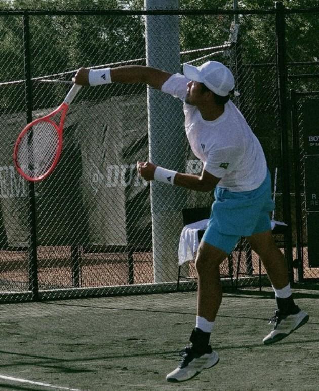 吴易昺泥地挑战赛首夺冠军 排名飙升至TOP100