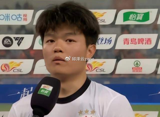 杨希成海港右后卫标杆 防住巴西外援克雷桑