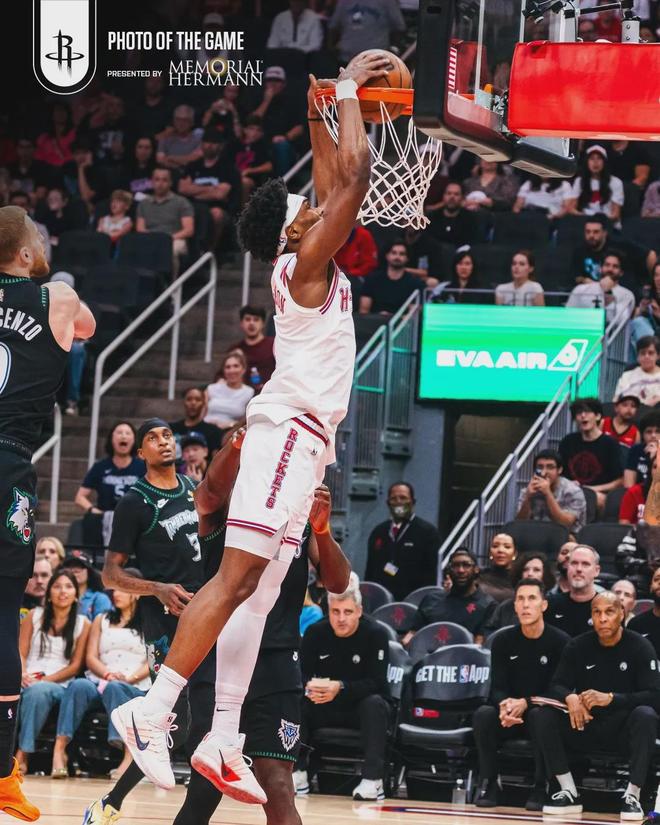 火箭末节崩盘阿门砍41分 掘金湖人锁定西部前四