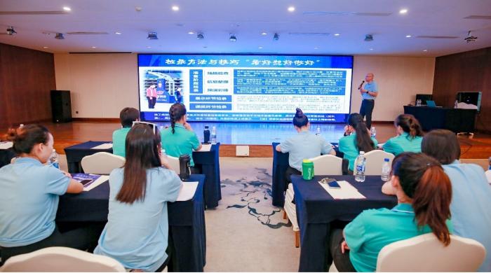 陵水站举行全国社会体育指导员交流展示评审员